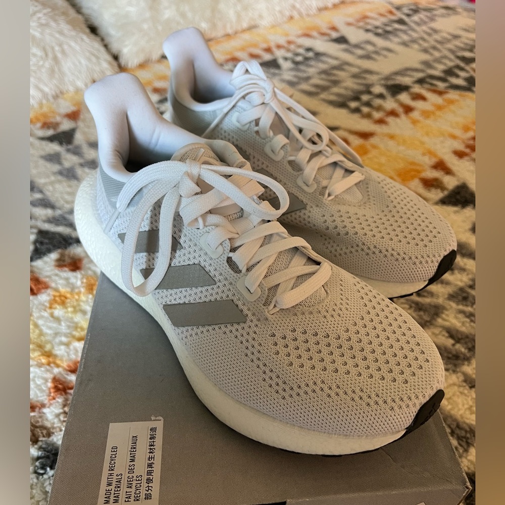 Adidas Pureboost Jet W Size 6.5 women’s New, Never worn